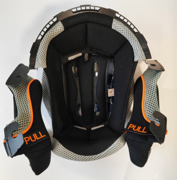 KINI-RB Competition Helmet Interior